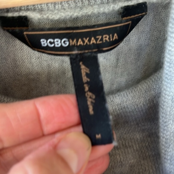 BCBG Maxazaria 100% Cashmere Heather Gray Cowl Neck Sweater sz M - Picture 2 of 8